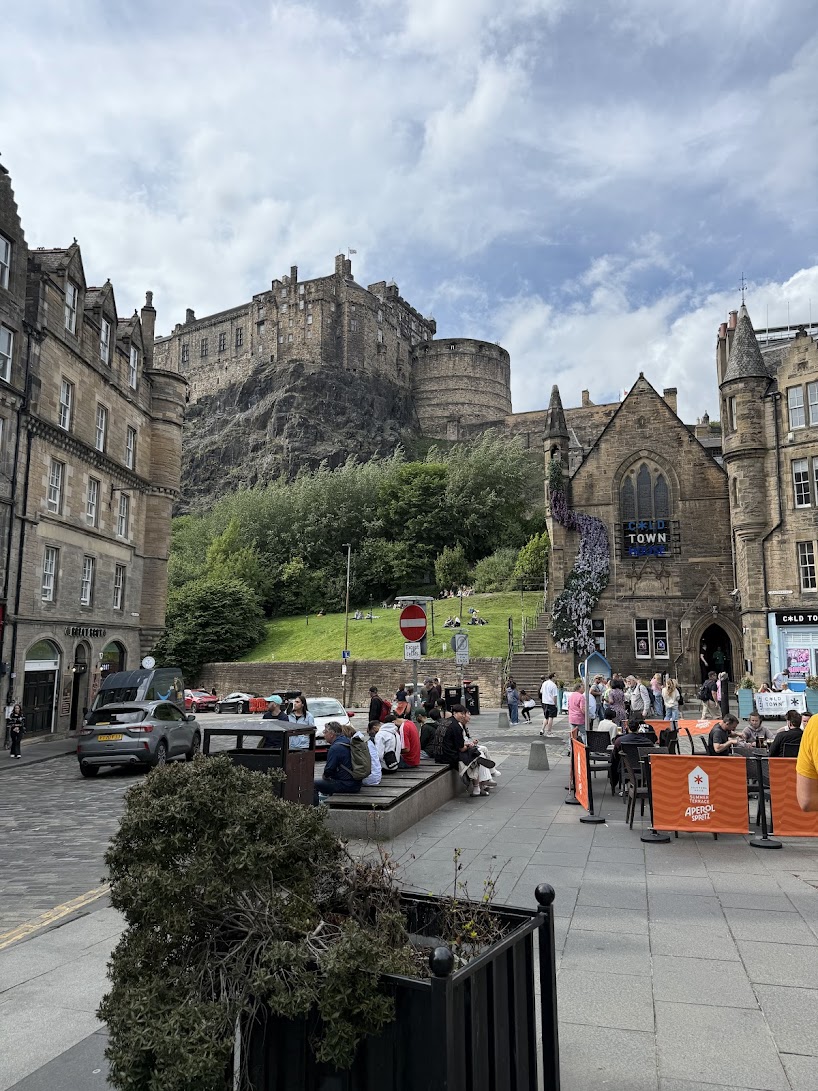Beautiful city of Edinburgh